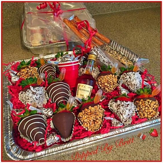 diy valentines ideas; valentines ideas chocolate strawberries; valentine gift ideas chocolate; diy chocolate bouquet; candy gifts.