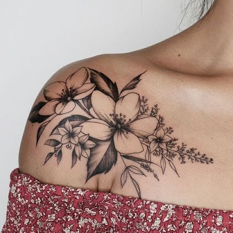 shoulder tattoos; sexy tattoos; floral tattoos; flower tattoos; small tattoos for women.
