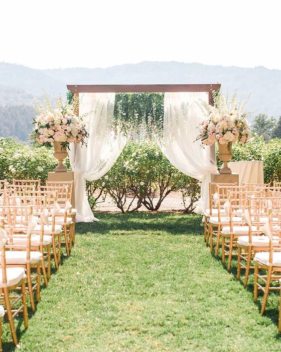 26 Stunning Outdoor Wedding Ideas on a Budget