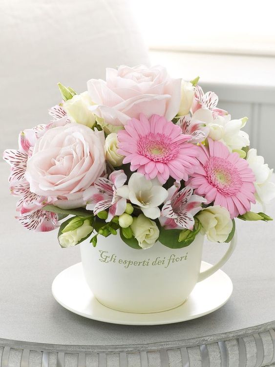 flowers bouquet; floral centerpieces; beautiful flowers; flower designs. #flowers #flowersbouquet #floralcenterpieces #tablecenterpieces